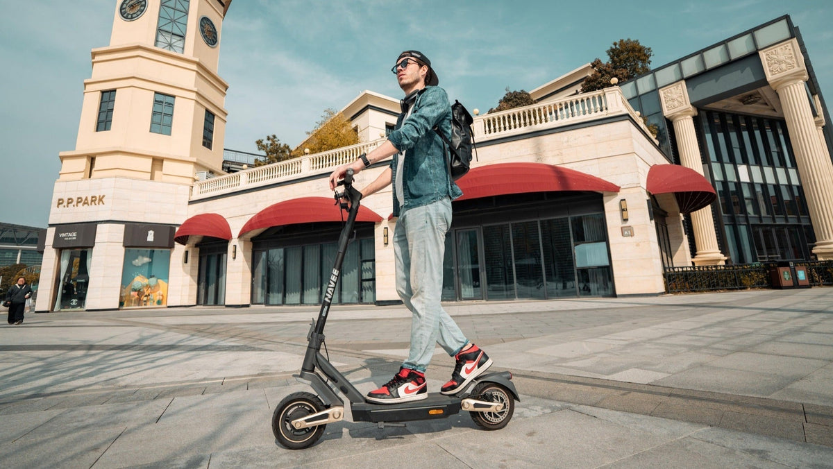 E-Scooter mit hoher Tragkraft (120kg+): Welche Modelle eignen sich für große & schwere Fahrer?