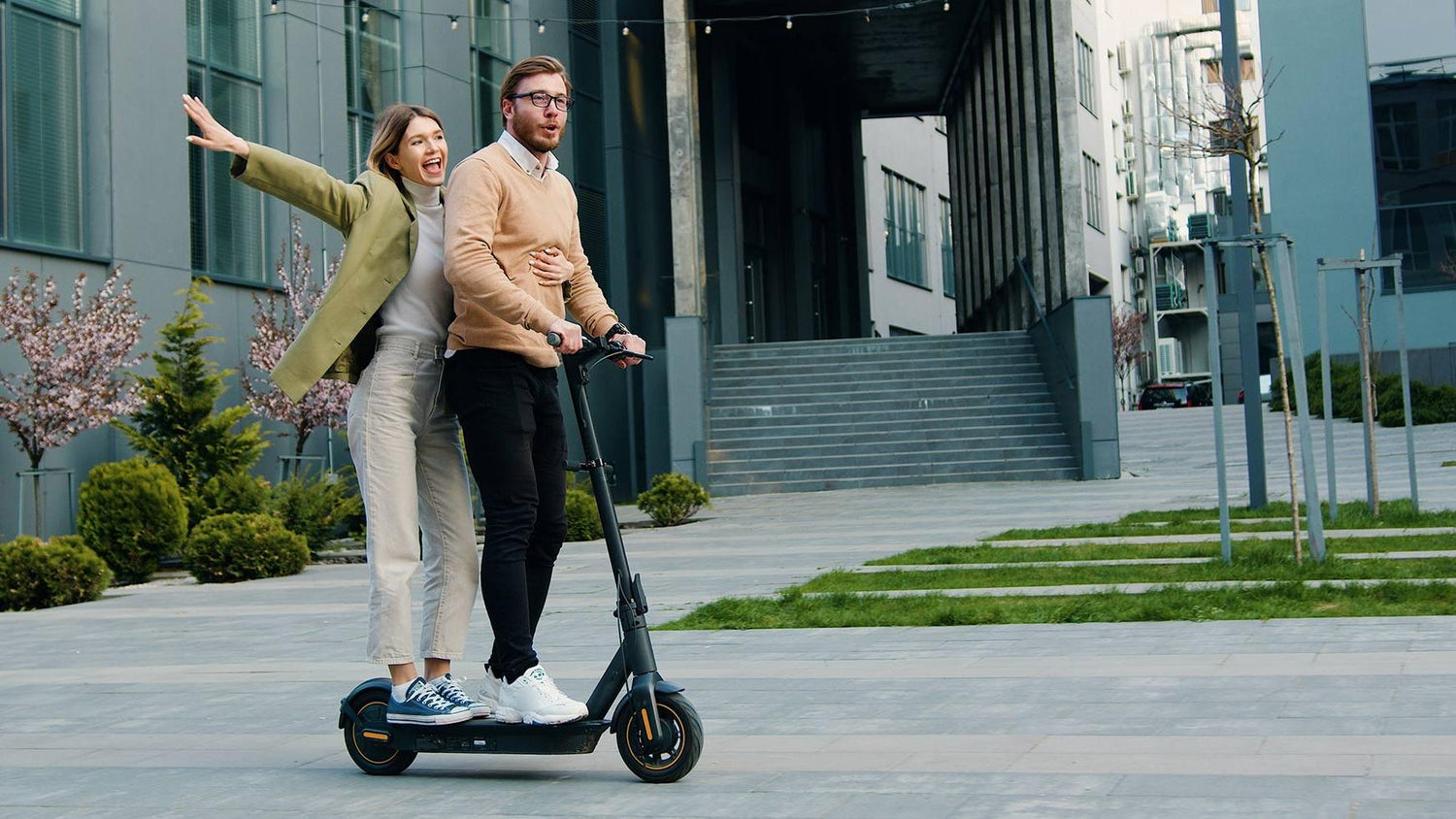 E-Scooter mit 2 Personen: Was ist erlaubt in Deutschland?