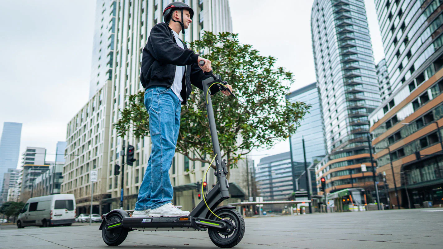 E-Scooter falsch parken: Bußgelder, Regeln & aktuelle Rechtsprechung 2025